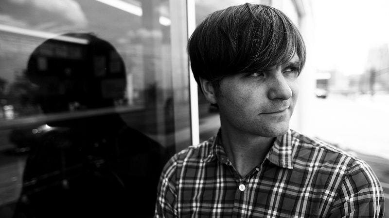 Illustration for article titled Ben Gibbard makes a workout mix for long-distance runners