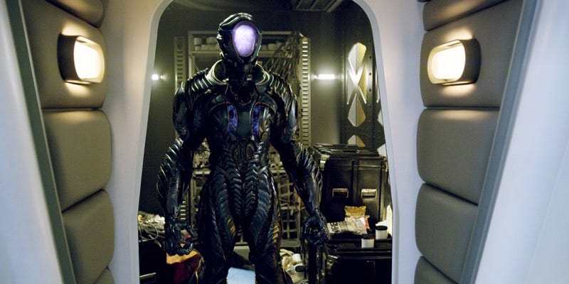lost in space robot netflix