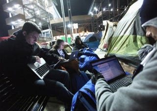 Penn State students react to Joe Paterno's firing. (Getty)