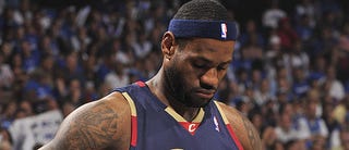 Illustration for article titled How LeBron Could Have Avoided Handshakegate Without Shaking Hands