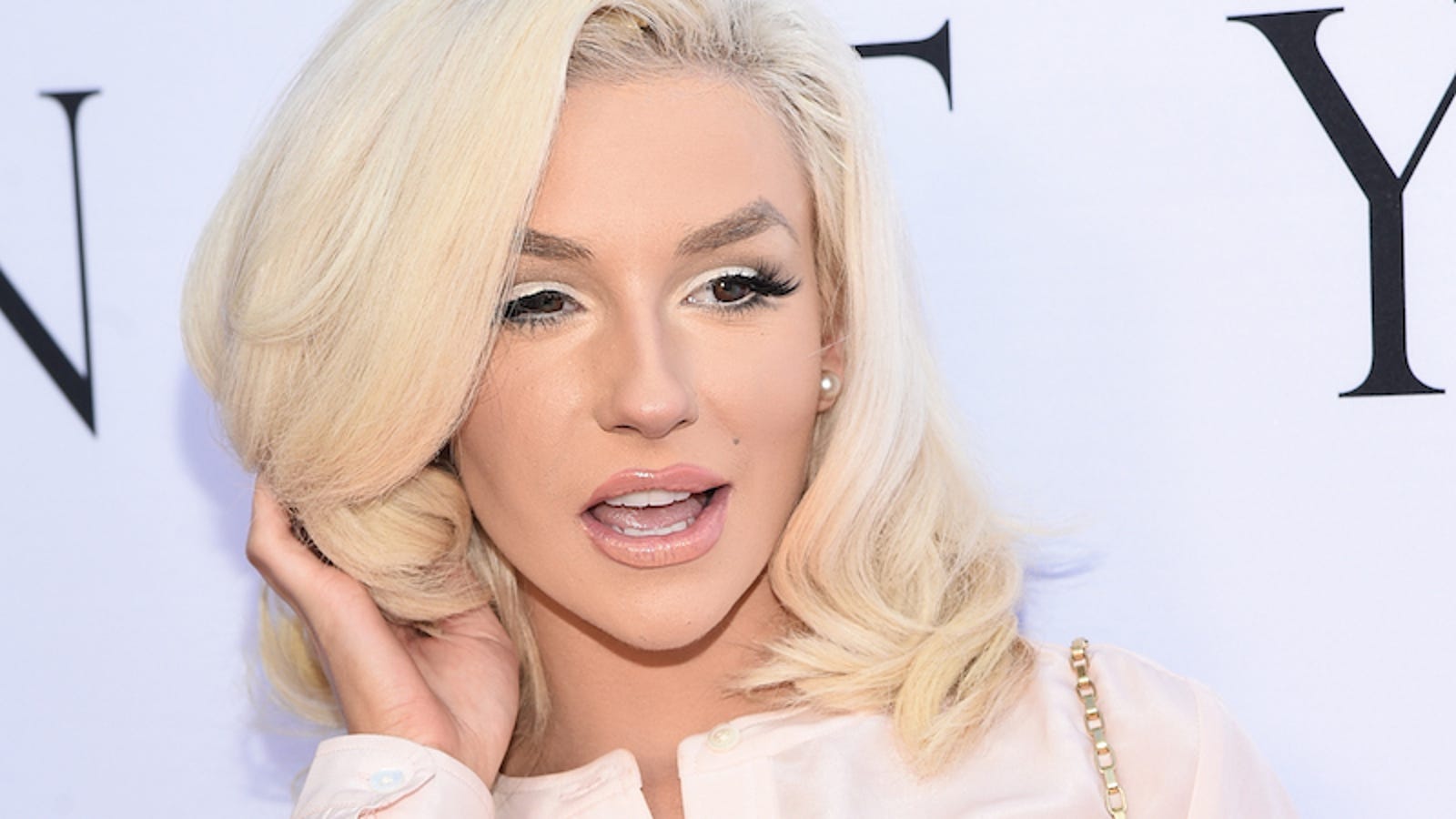 Courtney Stodden Is Living Her Best Life In A Duct Tape Bikini 