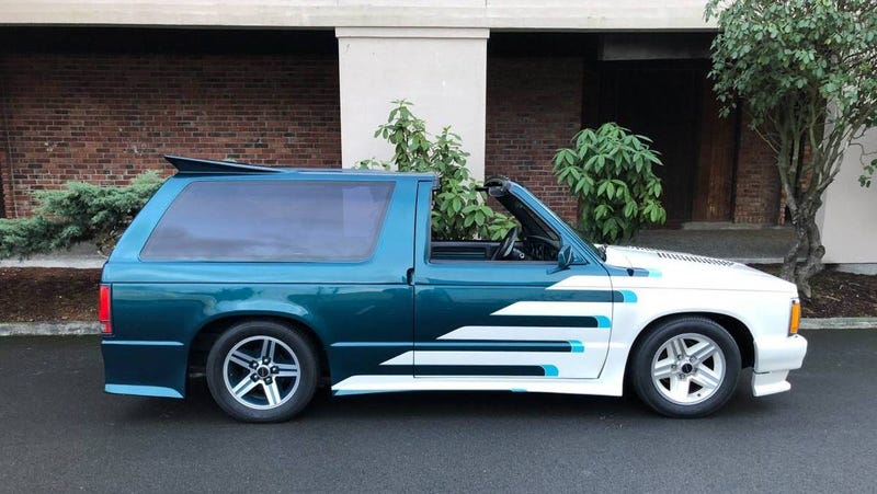 This Person Is Selling An Actual Time Machine On Craigslist