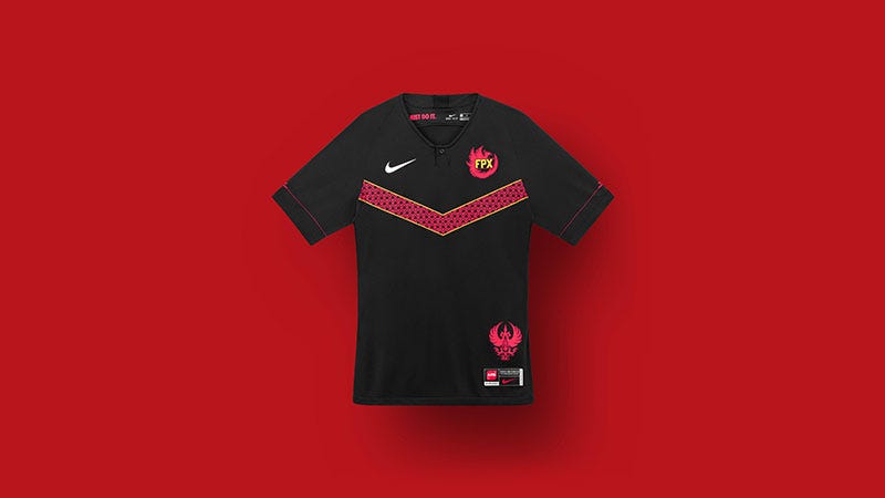 Illustration for article titled Nike's New League Of Legends Gear Sucks