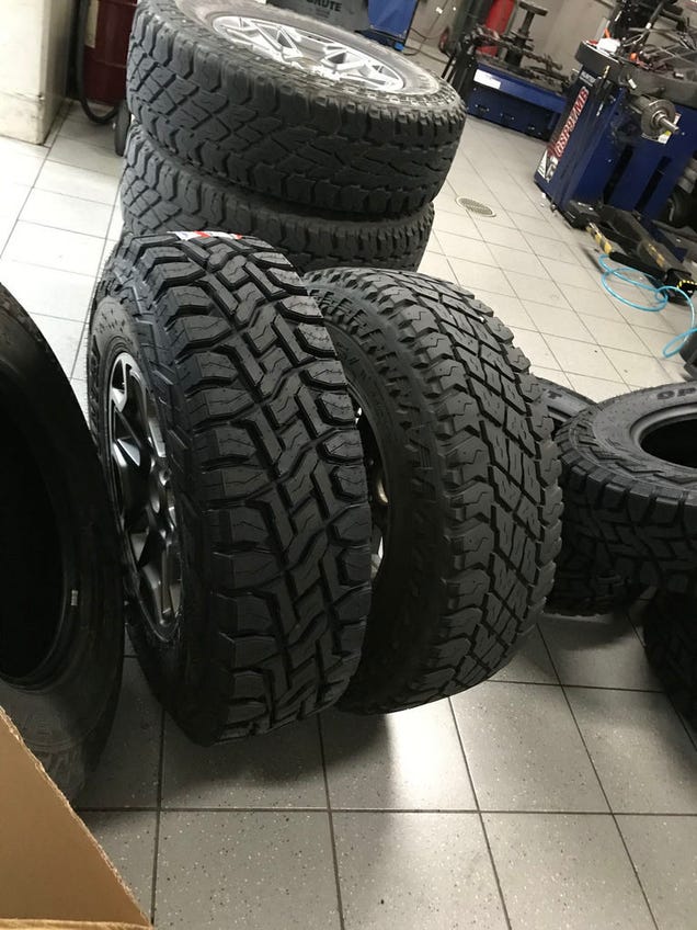 255 80r17 Ridge Grappler Pics Jeep Wrangler Forum