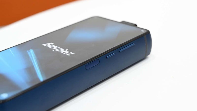 Energizer's Gigantic Battery Phone Just Ran Out of Juice - Gizmodo