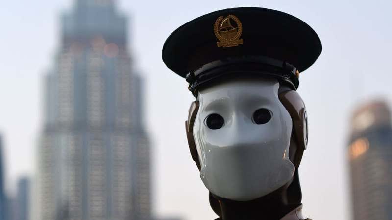 World’s First Robot Cop Begins Duty In Dubai, Is Way Less Cool Than You ...