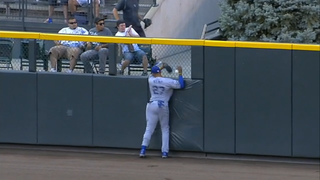 Illustration for article titled In A Possible Metaphor For The Dodgers' Season, Matt Kemp Smashed Into The Wall At Full Speed