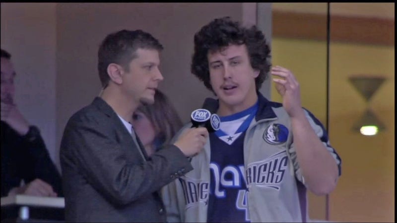 Illustration for article titled Dirk Nowitzki Hits Milestone In Mavericks Win, Derek Holland Hits This Spliff, Man