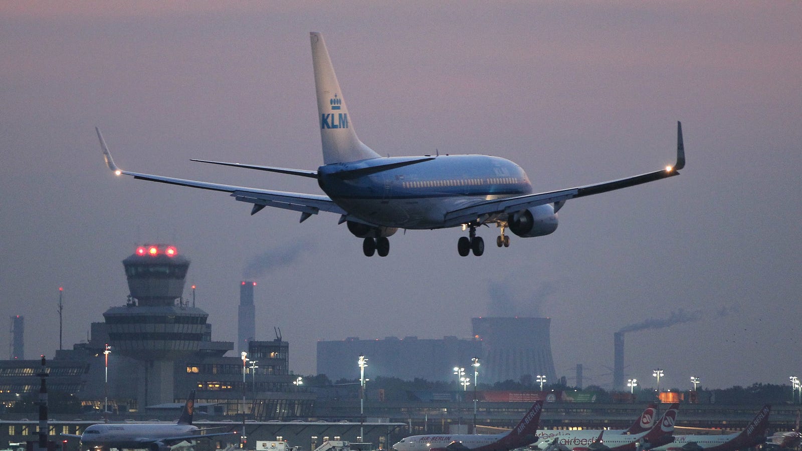 Airline Apologizes After Tweeting About Which Seats You're Least Likely to Die In