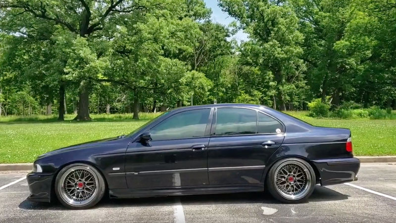 Illustration for article titled How A 409,000-Mile BMW M5 Compares To A Garage Queen M5 On The Dyno