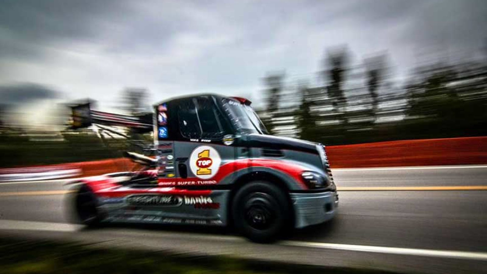 Freightliner Race Truck Wrecked At Pikes Peak, Likely Out ...