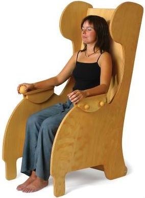 Illustration for article titled Harp Chair Massages Your Back With Horrible Music