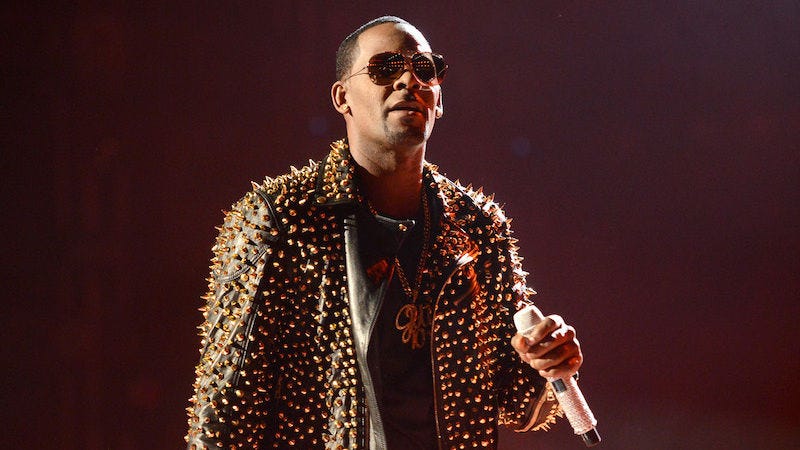 Police investigate burglary at R. Kelly's Atlanta homes