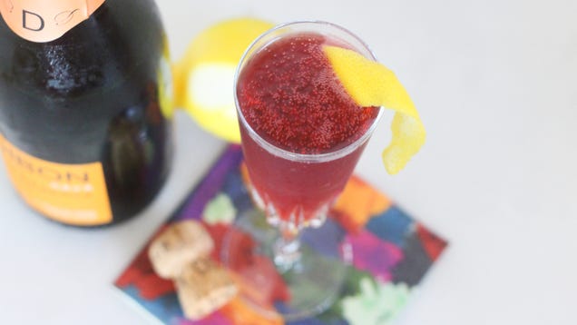 The Kir Péttilant Is the Perfect New Year's Eve Drink