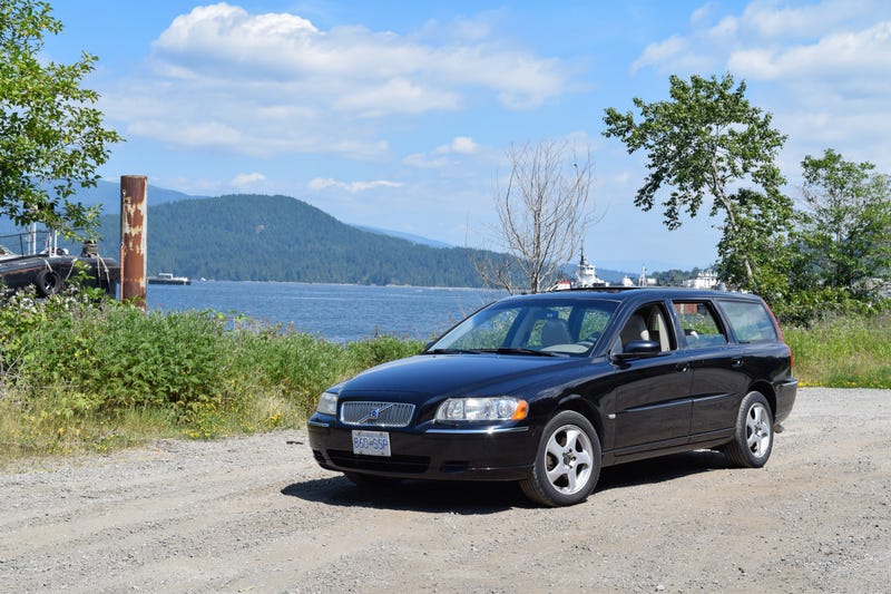 Illustration for article titled Wagons from 2006: Subaru Legacy 2.5i vs. Volvo V70 2.5T AWD