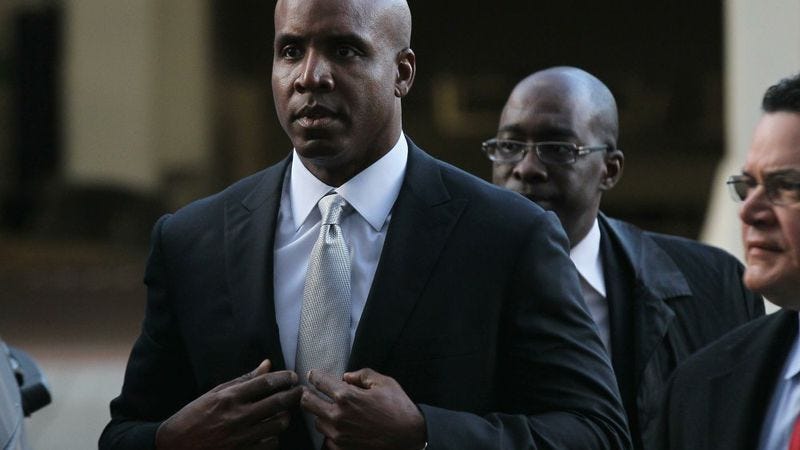 Illustration for article titled Criminal Case Of 'USA v. Steroid-Using Liar Barry Bonds' Begins