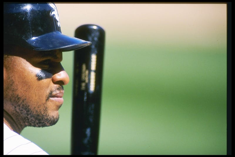 Illustration for article titled Albert Belle Is Still A Glorious Asshole