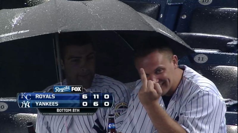 Illustration for article titled Yankee Fans Think The Team's Play Of Late Has Been For The Birds