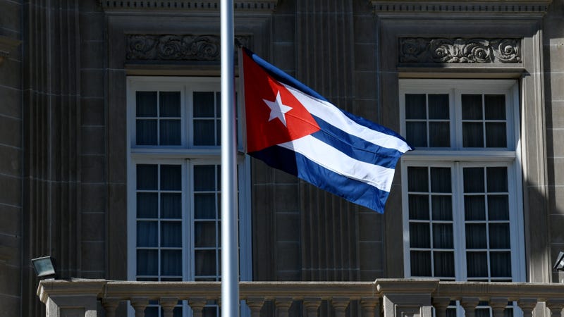 Illustration for article titled &#39;Cuban Sonic Attack&#39; Study Finds Brain Differences in Victims—but Don&#39;t Put on Your Tinfoil Hat Yet