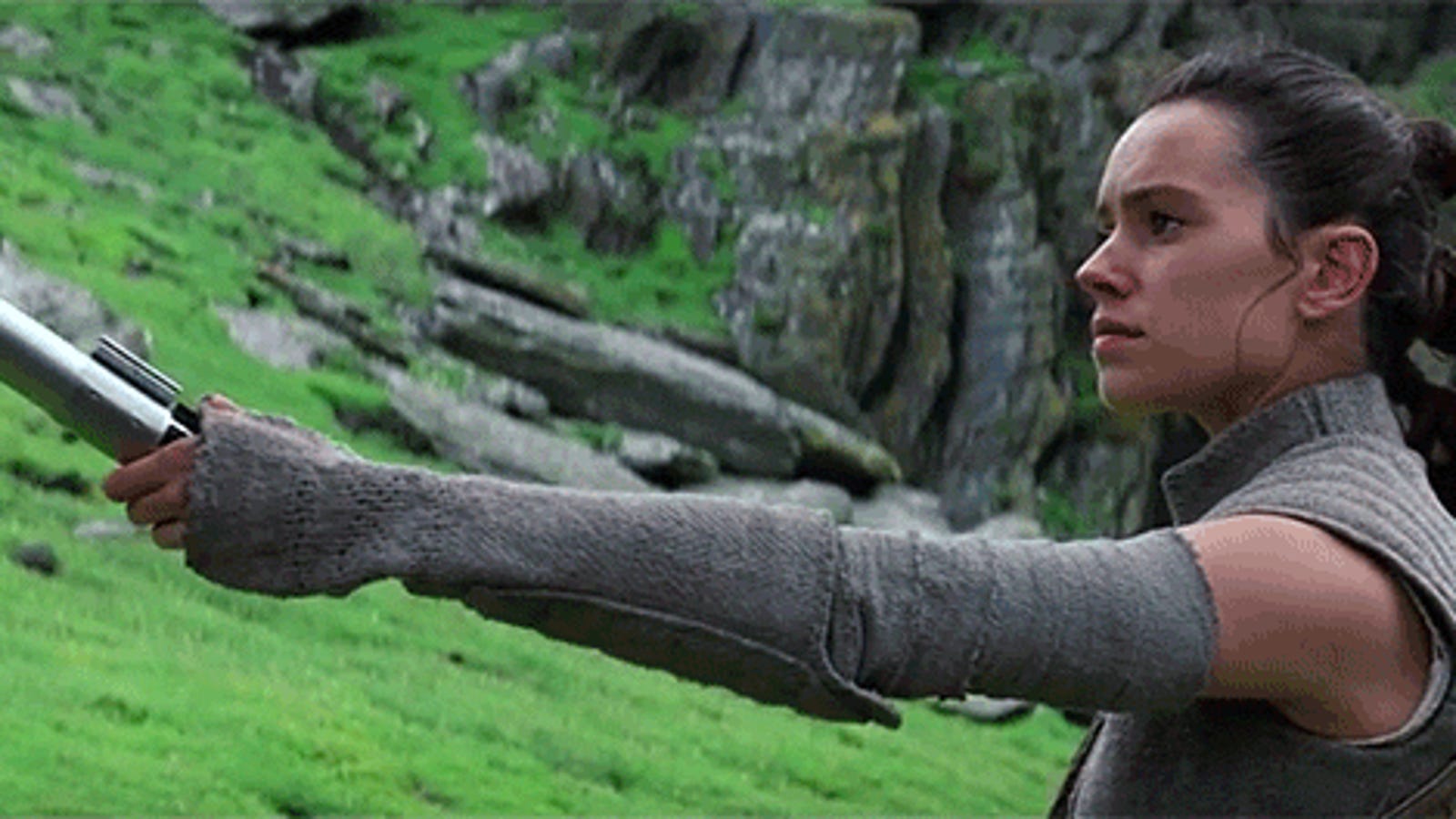 luke's lightsaber episode 9