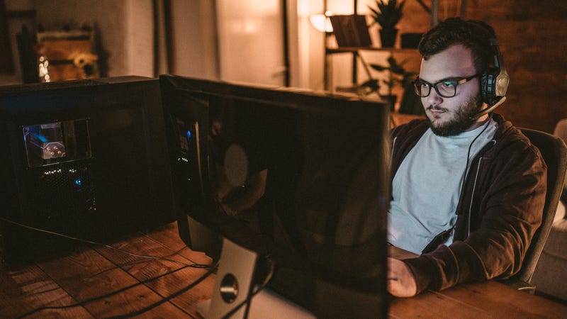 Illustration for article titled Twitch Streamer Completes Stunning 2-Minute-42-Second Racist Rant Speedrun
