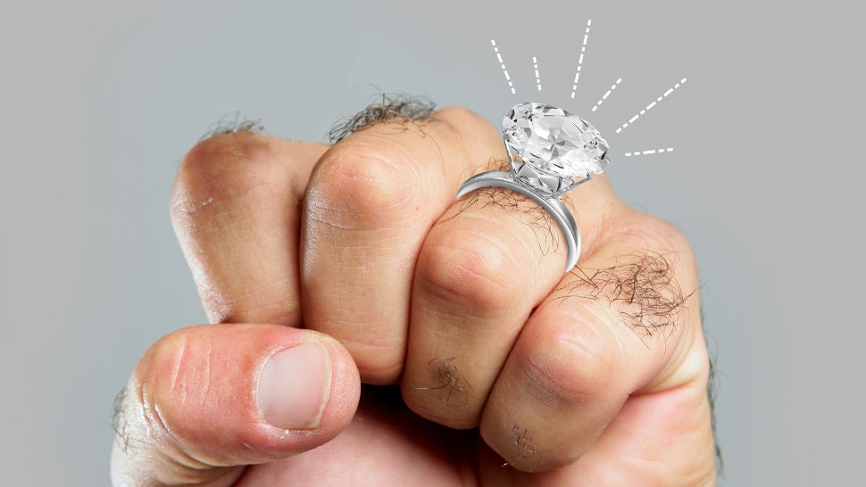 How to wear marriage and engagement rings