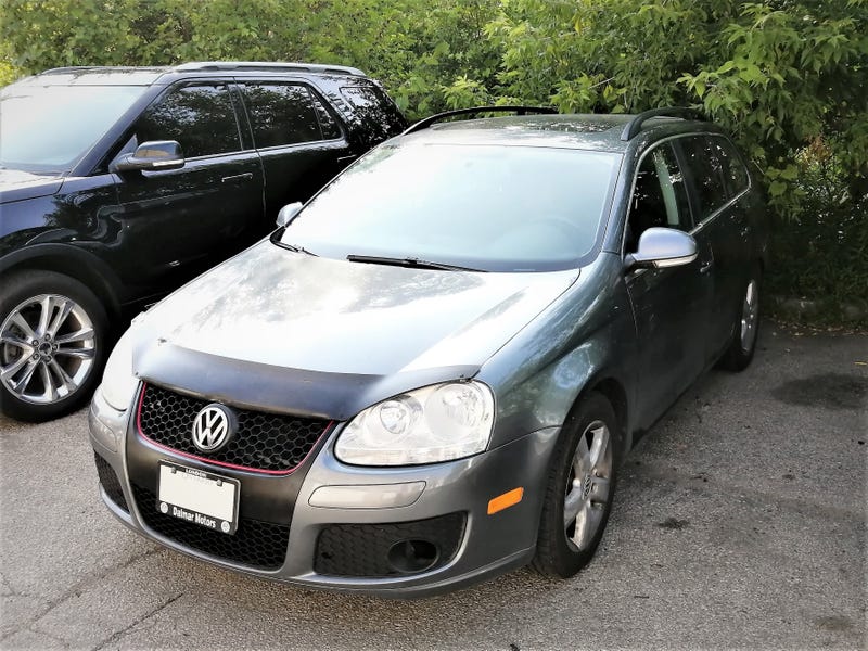 Illustration for article titled Gave the wagon a GTI/GLI nose-job
