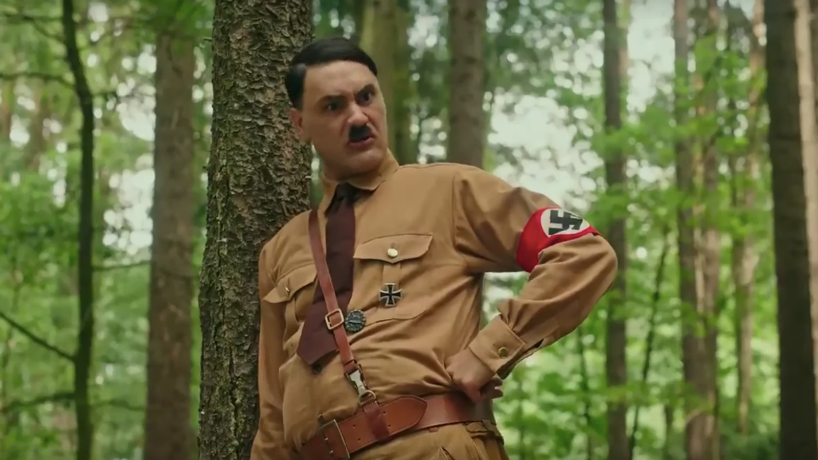 Taika Waititi is a friendly imaginary Hitler in the first trailer for Jojo Rabbit1600 x 900