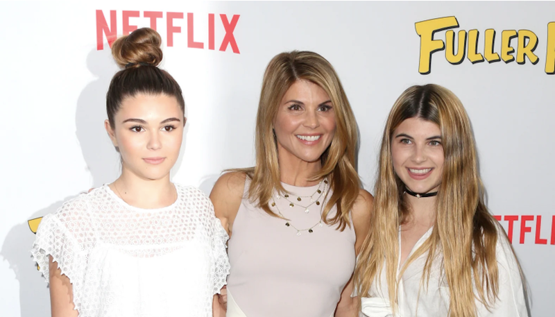 Illustration for article titled Neither Olivia Jade Nor the Other One Are Currently Enrolled at USC