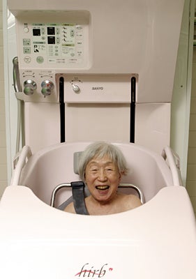 Illustration for article titled Robots Will Be Taking Care of Your Grandma in Five Years