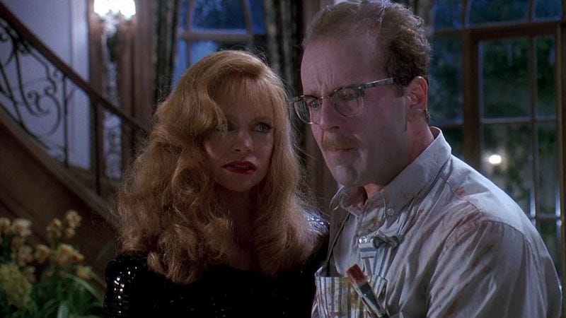 Illustration for article titled Death Becomes Her casts Bruce Willis as the helpless rope in a tug-of-war