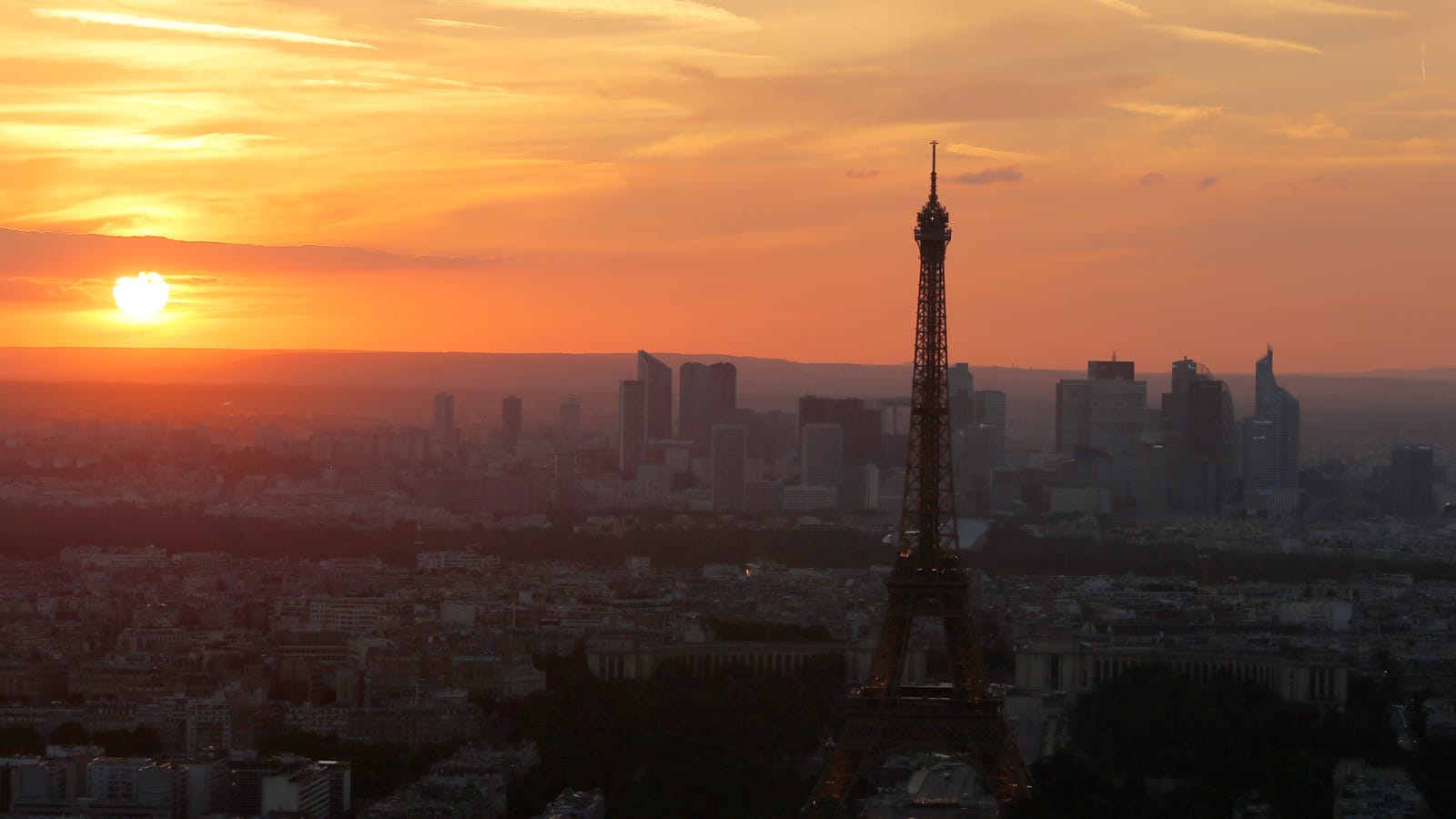 France Wants to Ban All Fossil Fuel Production By 2040