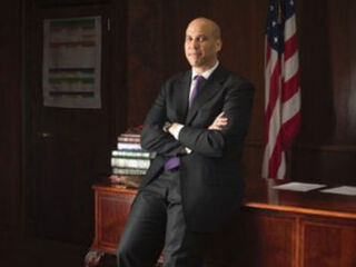 Cory Booker (Michael Nagle)