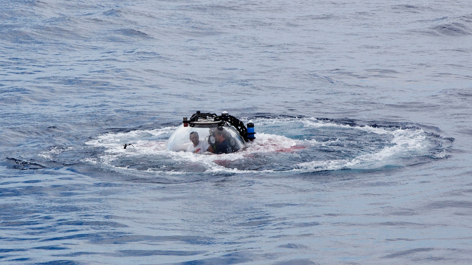In Live Address Delivered 400 Feet Underwater, Seychelles President Calls on Humanity to Protect the Oceans