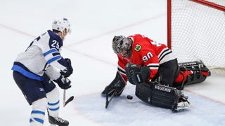 Blackhawks Play 36-Year-Old Local Accountant As Emergency Goalie 