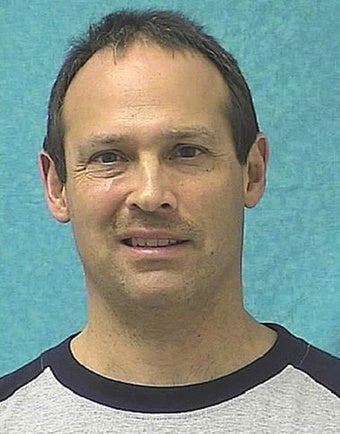 Illustration for article titled Alleged Airplane Dickflasher Blames His Actions on Hot Sauce