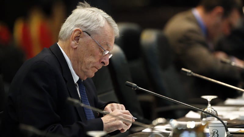 Illustration for article titled The Passion Of Dick Pound: Track And Field's Savior Sells Out