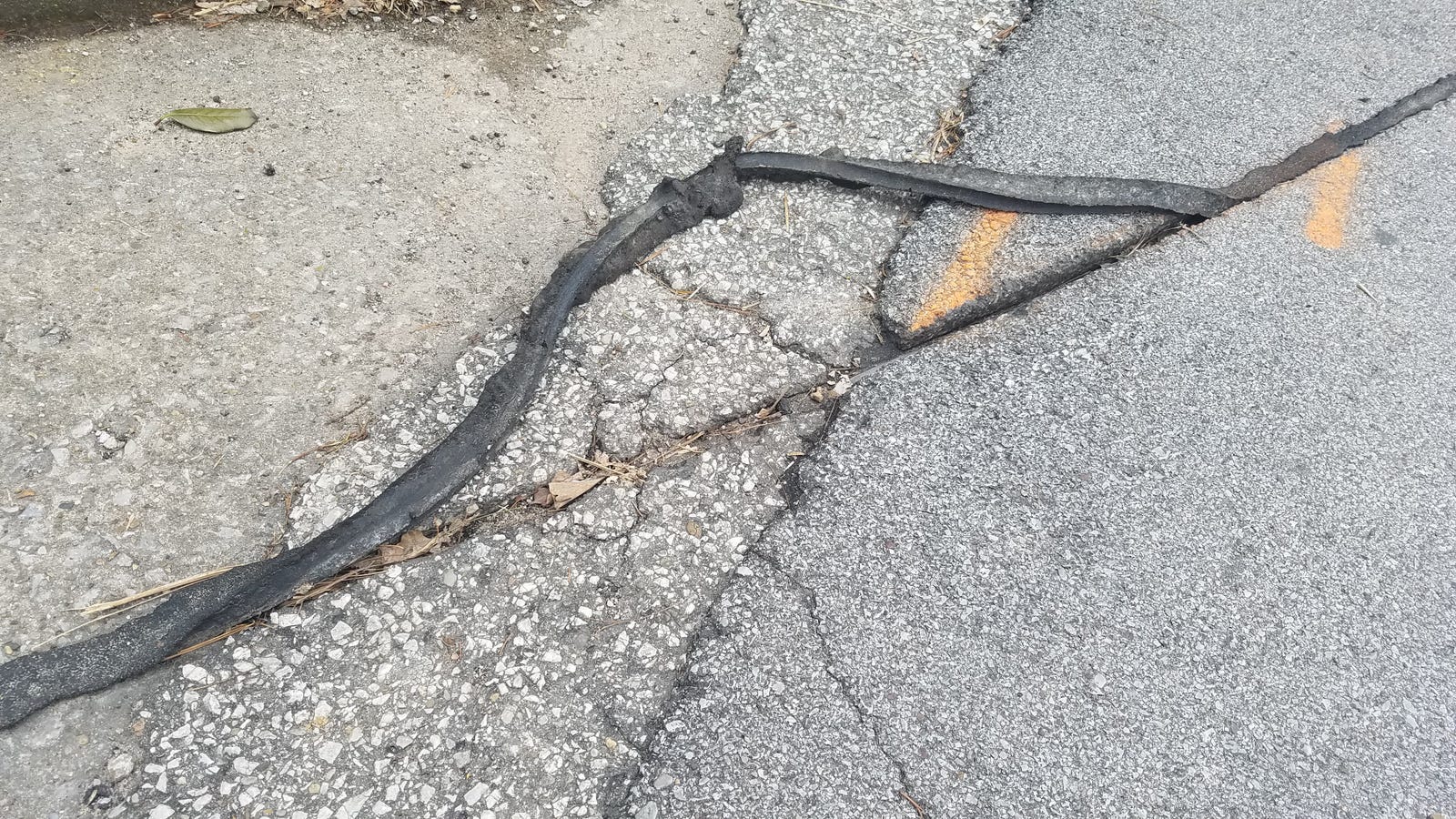 Google Fiber Will Pay $3.8 Million to Fix Roads Marred by Failed Louisville Project Google Fiber Will Pay $3.8 Million to Fix Roads Marred by Failed Louisville Project