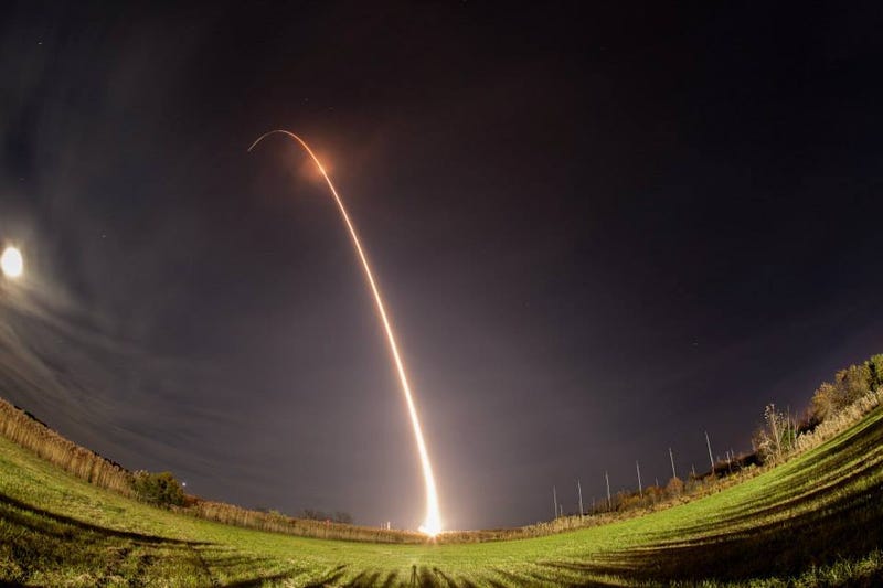 10 Glorious Shots of Last Night's Rocket Launch, Taken By You