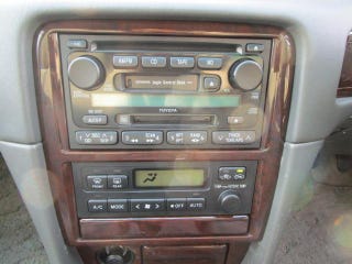 Illustration for article titled Goo-Net Find: $2,000 MiniDisc Player