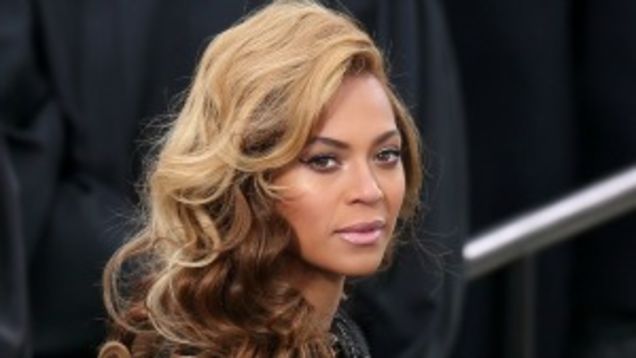 Illustration for article titled Massive Lawsuit Calls American Idol Producers a Bunch of Racists