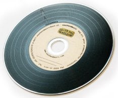 Illustration for article titled VinylDisc: Hey You Got Vinyl on My CD