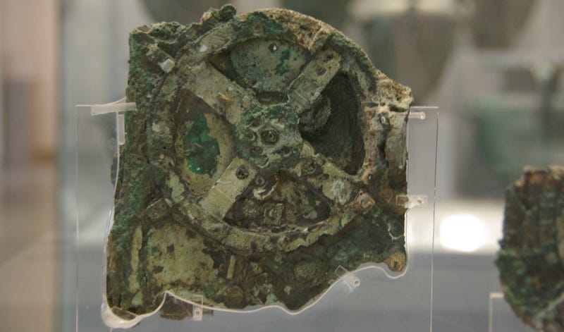 Illustration for article titled The Mysterious Antikythera Mechanism Is More Ancient Than We Thought