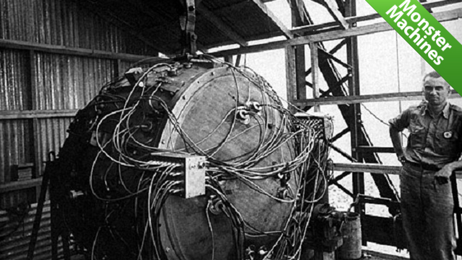 who invented the atomic bomb