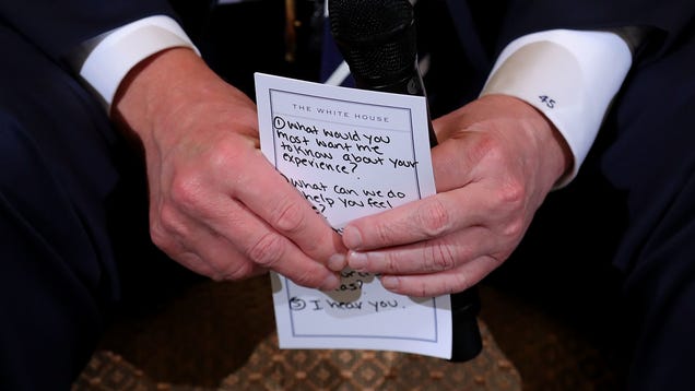 Photographer Catches Trump's Notes on How to Appear Sympathetic to Mass Shooting Survivors