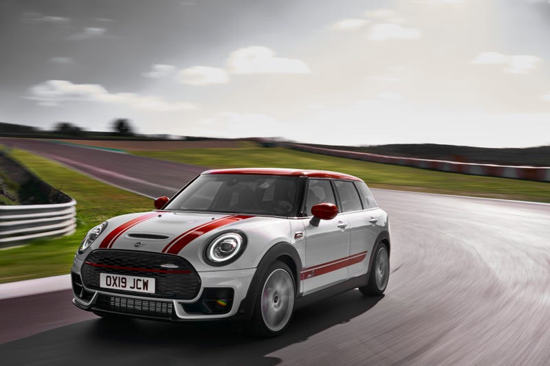 Illustration for article titled New 306 HP Mini Clubman and Countryman John Cooper Works Aim For Hot Hatch Greatness