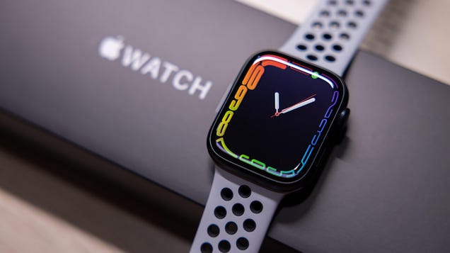 How to Get a Free Fitbit or Apple Watch From Your Insurance Company