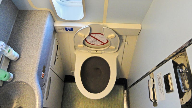 Illustration for article titled A New Design Promises to Quiet the Terrifying Roar of Flushing an Airplane Toilet