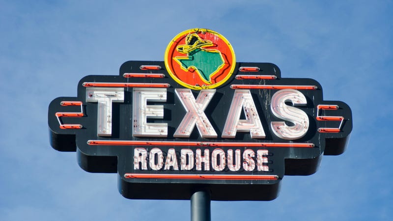 Illustration for article titled Kansas couple has ordered nearly the same Texas Roadhouse meal 6 days a week for 15 years