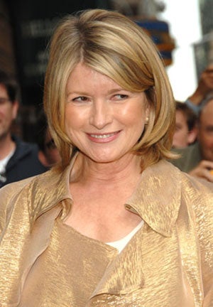 Illustration for article titled Rachael Ray Foolishly Attempts Smackdown With Martha Stewart